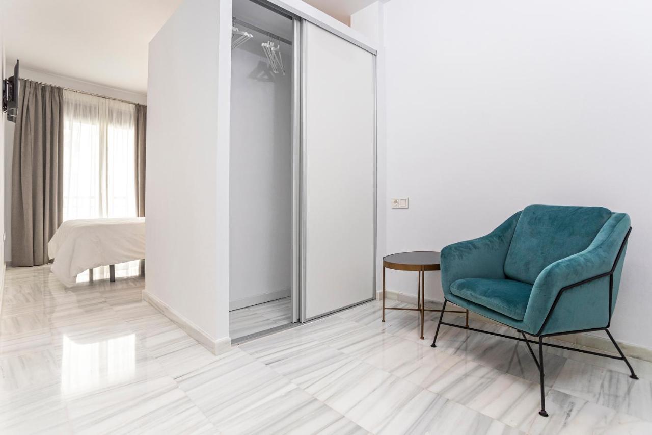 Malaga Rivas 34 Suites Homes Dış mekan fotoğraf