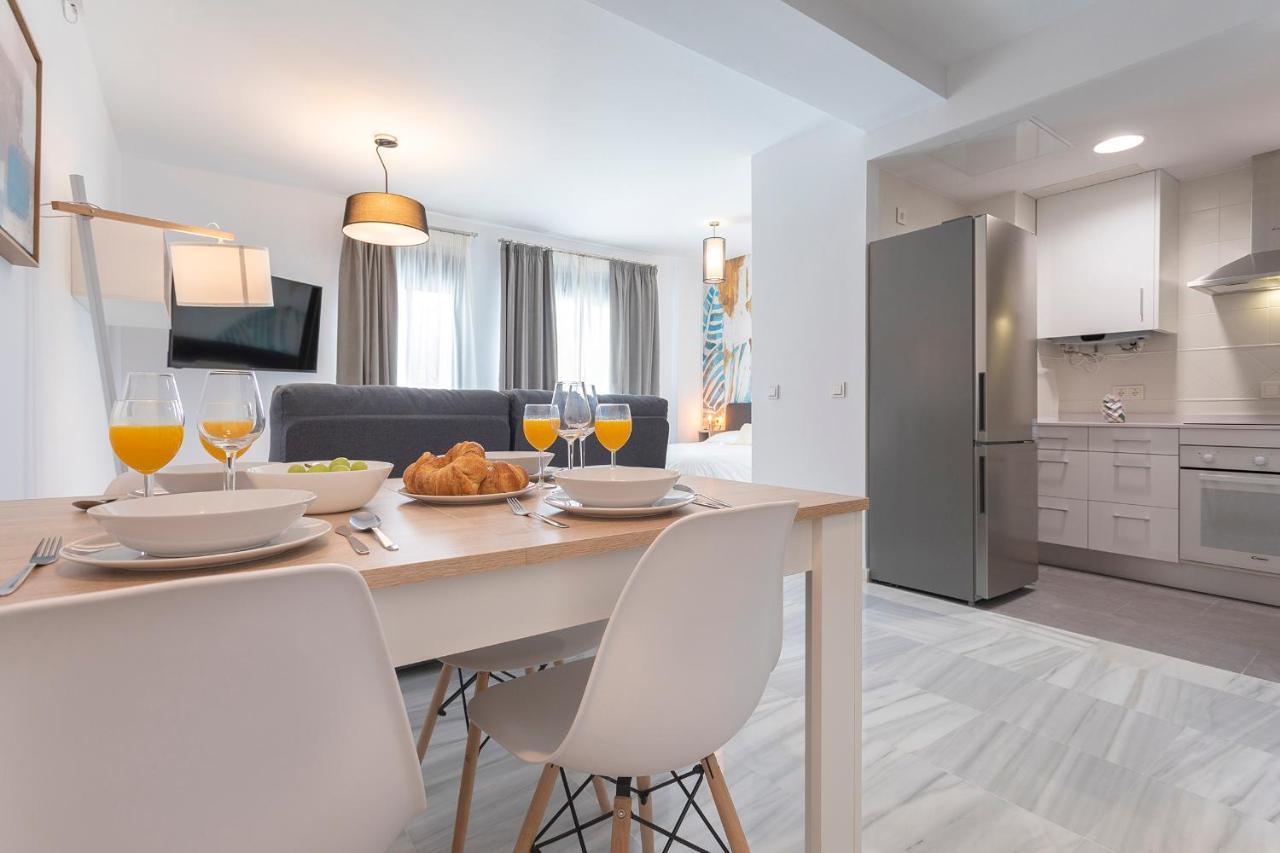 Malaga Rivas 34 Suites Homes Dış mekan fotoğraf